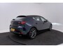 Mazda 3 2.0 e-SkyActiv-G M Hybrid 122 Luxury | Trekhaak | Dealer Ond. | CarPlay | Camera | Head-Up | Stoel-/Stuurverwarming |