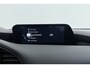 Mazda 3 2.0 e-SkyActiv-G M Hybrid 122 Luxury | Trekhaak | Dealer Ond. | CarPlay | Camera | Head-Up | Stoel-/Stuurverwarming |