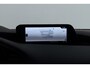 Mazda 3 2.0 e-SkyActiv-G M Hybrid 122 Luxury | Trekhaak | Dealer Ond. | CarPlay | Camera | Head-Up | Stoel-/Stuurverwarming |