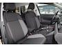 Volkswagen Taigo 1.0-96pk TSI Oranje Edition. Zeer nette en luxe hoogzitter, slechts 33.500km ! Airco, cruise cntrl adaptief, camera, pdc achter, trekhaak, LED verlichting, Apple Carplay/Android auto, bluetooth telefoonvoorb., digitaal dashboard etc.
