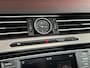 Volkswagen Passat Variant 1.6 TDI Connected Series Plus | Automaat | Adaptive cruise | Pano | Half leder
