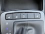Hyundai i10 1.0 Comfort Smart 5-zits Automaat / Fabrieksgarantie t/m 06-2029 / Dealer onderhouden / Stuur- en stoelverwarming / Navigatie / Apple Carplay Android / Camera / 15" LM wielen & All Season banden /