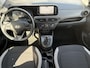 Hyundai i10 1.0 Comfort Smart 5-zits Automaat / Fabrieksgarantie t/m 06-2029 / Dealer onderhouden / Stuur- en stoelverwarming / Navigatie / Apple Carplay Android / Camera / 15" LM wielen & All Season banden /