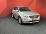 Volvo XC60 2.0 D4 FWD R-Design | Navigatie | Climate Control | Trekhaak | APK 24-11-2026 |