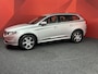 Volvo XC60 2.0 D4 FWD R-Design | Navigatie | Climate Control | Trekhaak | APK 24-11-2026 |
