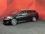 Volkswagen Golf Variant 1.2 TSI Connected Series | Camera | Stoelverwarming | Half leder