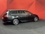 Volkswagen Golf Variant 1.2 TSI Connected Series | Camera | Stoelverwarming | Half leder