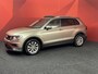 Volkswagen Tiguan 2.0 TDI Connected Series | Automaat | Stoelverwarming | Pano | Adaptive Cruise | APK 21-01-2027 |