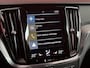 Volvo V60 2.0 B4 R-Design | BTW | Memory | Trekhaak | Stoelverwarming | Apk 01-2028