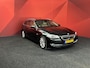 BMW 5-Serie Touring 523i High Executive | Navigatie | Panorama | Automaat | Trekhaak | APK 18-03-2027 |