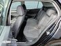 Volkswagen Golf 1.5 eTSI Style Automaat / Camera / Stoel & Stuur verwarming / Carplay / ACC / PDC / LMV