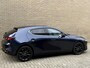 Mazda 3 2.0 e-SkyActiv-X M Hybrid 186 Luxury | Lederen bekleding | Adaptieve cruise | Lane assist | 360 camera | Navigatie | BOSE | Apple CarPlay / Android Auto | Stoel&stuurverwarming | 18 inch velgen | LED | DAB | Keyless entry&start | Head up display | Volledig dealeronderhouden