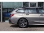 BMW 3-Serie Touring (g21) 330e High Executive 292pk | Leder | Stoelverwarming | Laser LED | Sfeer | Cruise | Climate