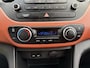 Hyundai i10 1.0i i-Motion Comfort Plus / Airco (automatisch) / Cruise control / Bluetooth telefoonvoorbereiding /