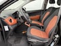 Hyundai i10 1.0i i-Motion Comfort Plus / Airco (automatisch) / Cruise control / Bluetooth telefoonvoorbereiding /