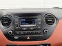 Hyundai i10 1.0i i-Motion Comfort Plus / Airco (automatisch) / Cruise control / Bluetooth telefoonvoorbereiding /