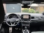 Volkswagen T-Roc 1.5 TSI 2X R-LINE ,IQ-LIGHT , LED , AFN TREKHAAK , NAVIGATIE , CAMEREA , TWO TONE , ACC , 18 INCH ,