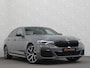 BMW 5-Serie 545e xDrive M-Sport | ACC | Head-Up | 19'' | Stuurverwarming | Sfeerverlichting | Carplay | Sportremmen | Getint Glas | Draadloos Laden | Sportstoelen | Live Cockpit Pro | LED |