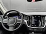 Volvo V60 2.0 B3 Essential Edition Elek. trekhaak / Driver Assist / Driver pack / adaptieve cruise / Apple carplay /