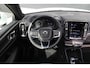 Volvo XC40 1.5 T5 Plug-in hybrid Ultimate Bright - Pano - Trekhaak - Stoel/Stuurverwarming - BLIS - Pilot Assist - 360 Camera - Rijklaar