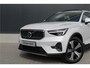 Volvo XC40 1.5 T5 Plug-in hybrid Ultimate Bright - Pano - Trekhaak - Stoel/Stuurverwarming - BLIS - Pilot Assist - 360 Camera - Rijklaar