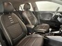 Kia Stonic 1.0 T-GDi MHEV GT-Line Navigatie Apple Carplay/Android Auto Camera Parkeersensoren Cruise Control Stoel- en stuurverwarming Half leder Climate Controln Lichtmetalen velgen