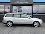 Volvo V70 2.0 Momentum Automaat 211000km!! Half leder Trekhaak Zeer Nette Auto!!!