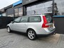 Volvo V70 2.0 Momentum Automaat 211000km!! Half leder Trekhaak Zeer Nette Auto!!!