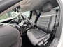 Citroën C4 1.2 Turbo 130pk Shine EAT-8 Automaat Verwarmde voorstoelen, stuurwiel en voorruit