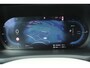 Volvo XC90 T8 Plug-in hybrid AWD Ultra Dark | Panoramadak | Luchtvering | Head-up display | 360 graden camera | Verwarmbare voorstoelen+achterbank+stuurwiel | Premium audio by Bowers&Wilkins | 7 zits | 21 inch Lichtmetalen velgen |