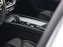 Volvo V60 2.0 B3 R-Design | Pano | Harman/Kardon | HUD | 4-zone Clima | Memory | 360 cam | Haak |