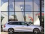 Volvo V60 2.0 B3 R-Design | Pano | Harman/Kardon | HUD | 4-zone Clima | Memory | 360 cam | Haak |