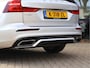 Volvo V60 2.0 B3 R-Design | Pano | Harman/Kardon | HUD | 4-zone Clima | Memory | 360 cam | Haak |