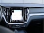 Volvo V60 2.0 B3 R-Design | Pano | Harman/Kardon | HUD | 4-zone Clima | Memory | 360 cam | Haak |
