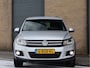 Volkswagen Tiguan 2.0 TSI Sport&Style 4Motion | Carplay | Cam | 2.200kg trekgewicht | Xenon |