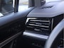 Volkswagen Touareg 3.0 V6 TDI R-Line 4Motion | Massage | Luchtvering | HUD |  Matrix | ACC | Achterasbesturing |