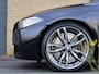BMW 5-Serie Touring M550d xDrive M Sport | HUD | ACC | Harman/Kardon | Softclose | Pano | Comfortstoelen |