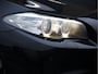 BMW 5-Serie Touring M550d xDrive M Sport | HUD | ACC | Harman/Kardon | Softclose | Pano | Comfortstoelen |