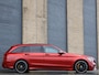 Mercedes-Benz C-klasse 300 de Estate Premium Plus EQ AMG line Burmester | Night | Airmatic | Pano | HUD | Hyacinth Red | BTW