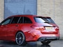 Mercedes-Benz C-klasse 300 de Estate Premium Plus EQ AMG line Burmester | Night | Airmatic | Pano | HUD | Hyacinth Red | BTW