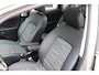 Kia Venga 1.6 CVVT ExecutiveLine Automaat. Panoramadak, navigatie, dealeronderhouden!