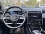 Hyundai Tucson 1.6 T-GDI PHEV Premium 4WD | Lederen bekleding | Stoel- en stuurverwarming | 4WD | Navigatiesysteem | Climate Control | Adaptieve Cruise Control | Plug In hybride | Full options | Resterende fabrieksgarantie | Rijklaarprijs |