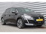 Peugeot e-208 EV 136PK GT PACK AUTOMAAT / NAVI / LEDER / CLIMA / PDC / 17" LMV / CAMERA / ALCANTARA / PANO. DAK / KEYLESS / I-COCKPIT / FULL-LED / 1E EIGENAAR !!