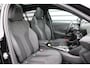 Peugeot e-208 EV 136PK GT PACK AUTOMAAT / NAVI / LEDER / CLIMA / PDC / 17" LMV / CAMERA / ALCANTARA / PANO. DAK / KEYLESS / I-COCKPIT / FULL-LED / 1E EIGENAAR !!