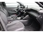 Peugeot e-208 EV 136PK GT PACK AUTOMAAT / NAVI / LEDER / CLIMA / PDC / 17" LMV / CAMERA / ALCANTARA / PANO. DAK / KEYLESS / I-COCKPIT / FULL-LED / 1E EIGENAAR !!