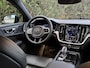 Volvo V60 T6 Plug-in hybrid AWD Plus Dark | All season | Trekhaak | H&K Audio | 360 Camera