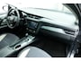 Toyota Avensis Touring Sports 1.8 VVT-i SkyView Edition 1-Eig. Panodak, Camera, Clima, Haak 1600kg