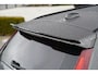 Volvo V60 2.0 T5 R-Design | Polestar Engineered | Panoramisch schuif/kanteldak | 20'' inch lichtmetalen velgen | Stoelverwarming | Liefhebbers auto! | Stoelverwarming | Climate control |