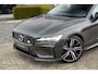 Volvo V60 2.0 T5 R-Design | Polestar Engineered | Panoramisch schuif/kanteldak | 20'' inch lichtmetalen velgen | Stoelverwarming | Liefhebbers auto! | Stoelverwarming | Climate control |