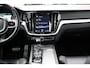 Volvo V60 2.0 T5 R-Design | Polestar Engineered | Panoramisch schuif/kanteldak | 20'' inch lichtmetalen velgen | Stoelverwarming | Liefhebbers auto! | Stoelverwarming | Climate control |